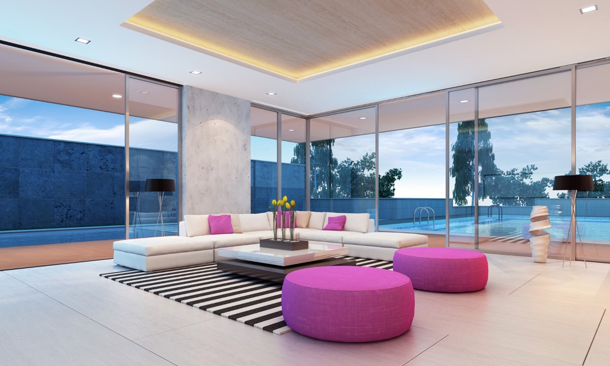 Salon avec tapis et canapé